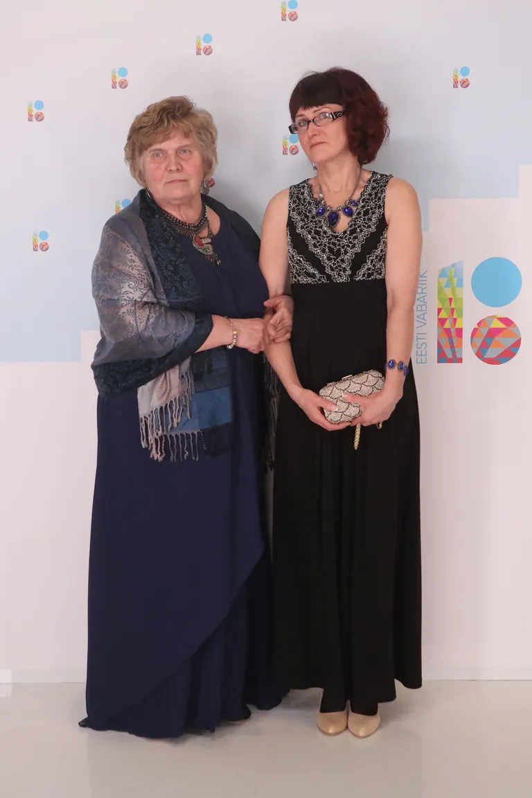 Hilja Klaar koos tütrega.