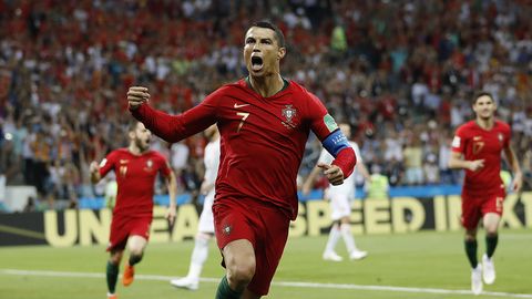 Blogi ja galerii: imeline Ronaldo vedas kübaratrikiga Portugali viigini
