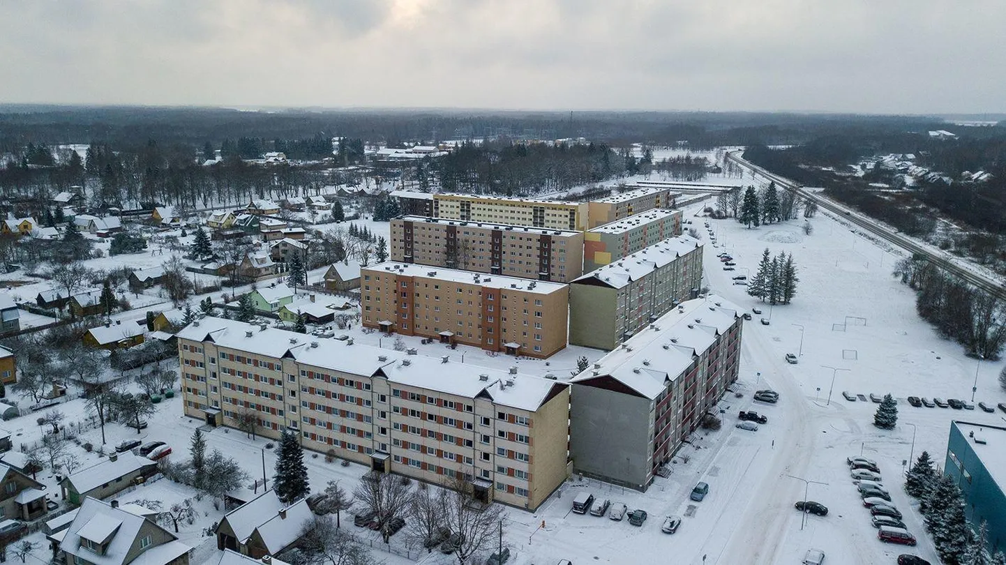 Kuigi elanike arv jätkab vähenemist ja ka kõrgelt tasustatud töökohtadega pole lood kiita, rühivad Järvamaa kinnisvarahinnad muudkui ülespoole. Kõige ihaldusväärsemad elupinnad, vähemalt korterituru põhjal, asuvad Paides.