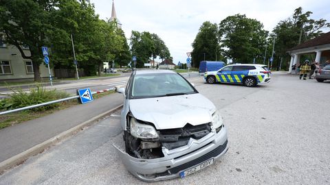 Koerus kaotas Citroëni juht auto üle kontrolli