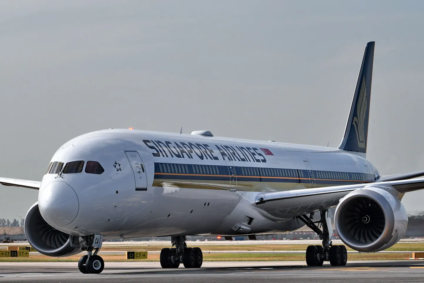 Singapore Airlinesi maailma esimene Boeing 787-10