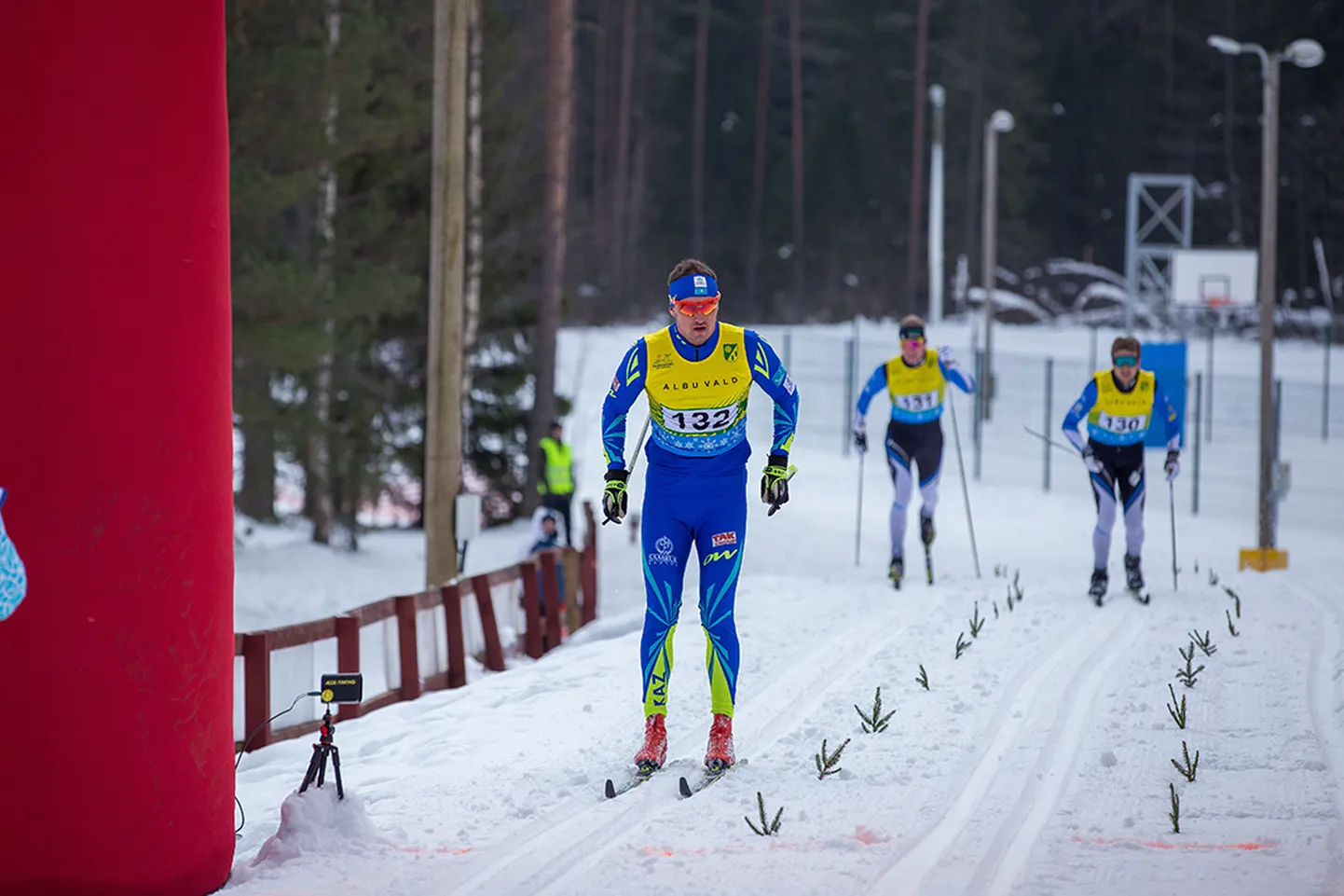 Mulluse Albu suusasõidu võitis meestest Aleksei Poltoranin (nr 132). 
Karel Tammjärv (131) sai teise ja Andreas Veerpalu (130) neljanda koha. 
Tänaseks päevaks on kogu kolmik ajutise võistluskeeluga suusaradadelt eemal.