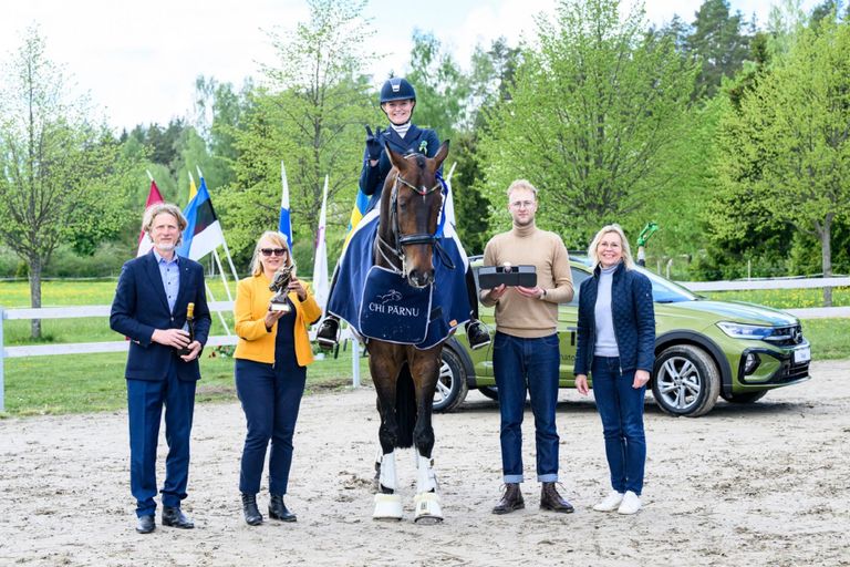 Maailmakarika etapi võit koolisõidus läks Leedu sportlasele Justina Vanagaitele hobusel Nabab.