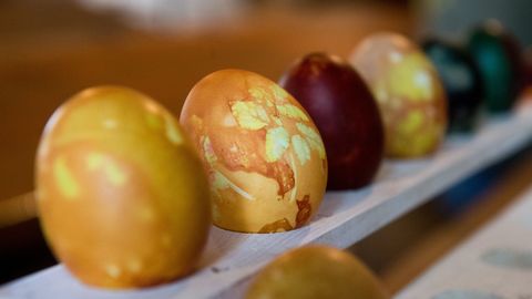 Sibulakoore värving püsib lihavõtete traditsioonina