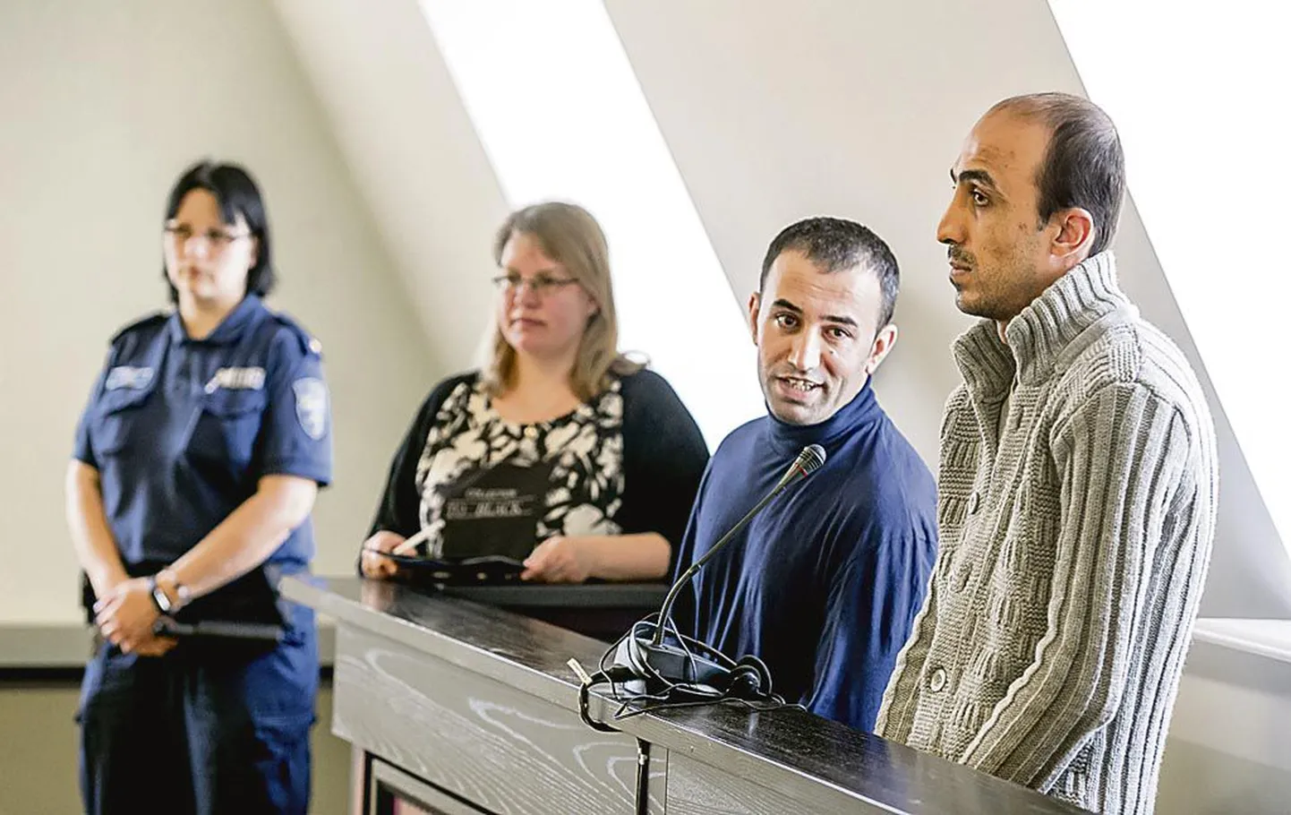 Nii Barzan Mohammad Ahmad kui Rebuar Mohammed Karim (süüpingis vasakul) tunnistasid end kohtus süüdi.