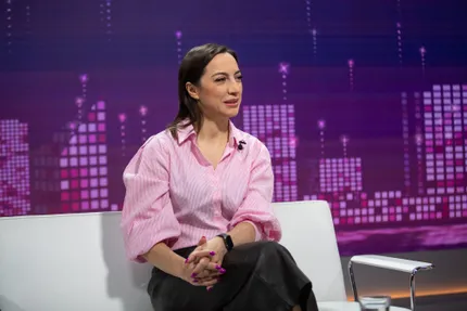 ВИДЕО ⟩ Актриса Театра Сюдалинна Анна Сергеева: «Развод положительно  сказался на моей жизни»