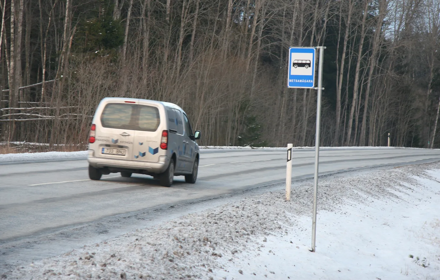 Maanteeametilt saadud toetuse eest võib soetada bussiootepaviljone ja paigaldada bussipeatuste silte.