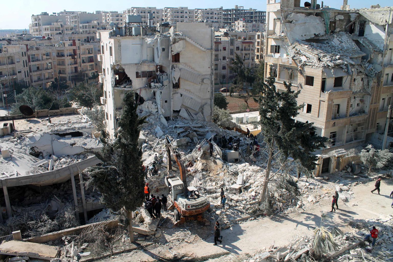 Idlibis pärast õhurünnakut.