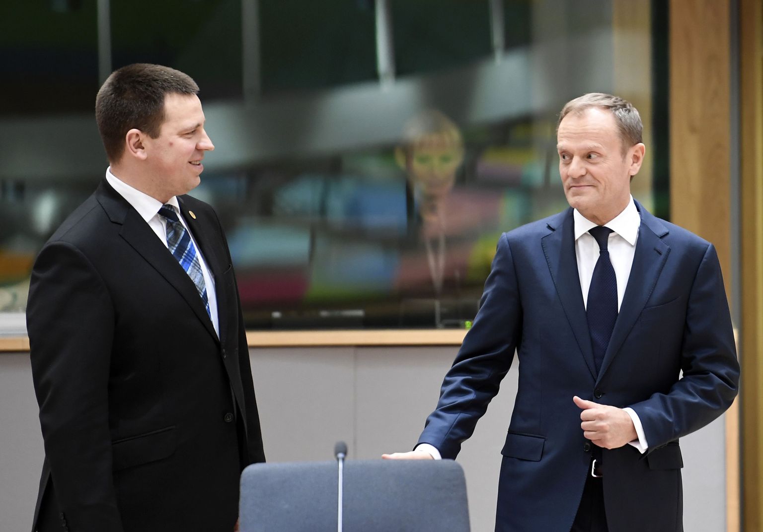 Peaminister Jüri Ratas võis Donald Tuski enne eilse kohtumise algust tervitada siira naeratusega, sest tema avaldas poolaka kandidatuurile tugevat toetust juba detsembris.