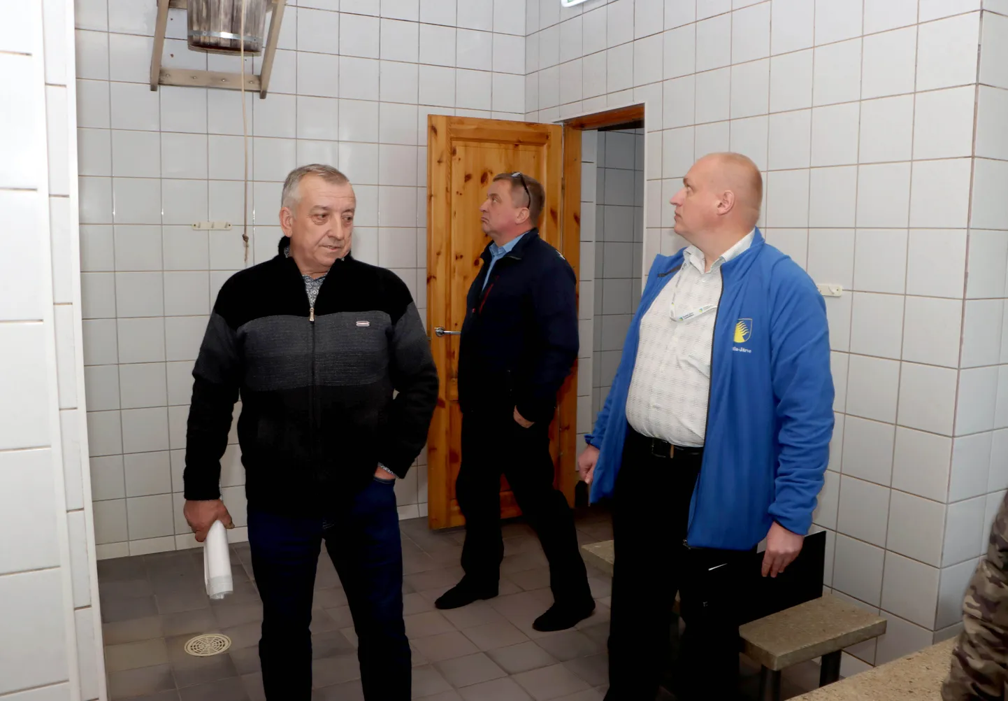 Ahtme sauna kümme aastat majandanud Vladimir Šatilin (vasakul) ei pikendanud linnaga sõlmitud rendilepingut, kuna ei näe saunal tulevikku.