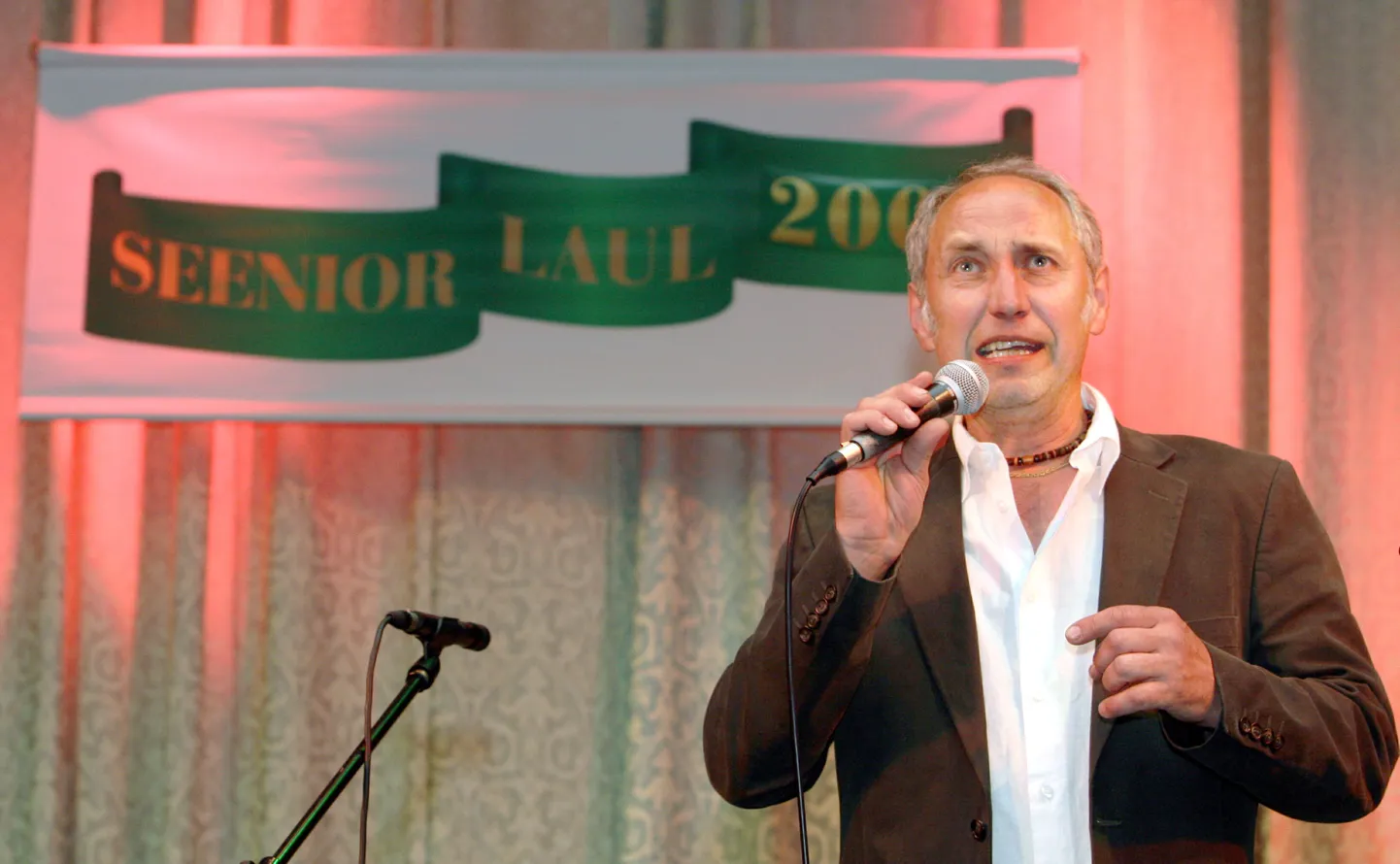 Konkursi "Seeniorilaul 2008" üks preemia pälvinutest Ardo Juhkov.
