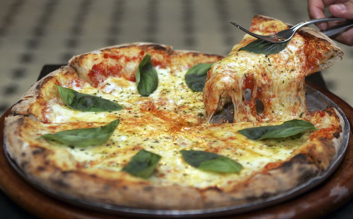 Itaalia pizzeria põletas kirstupuitu