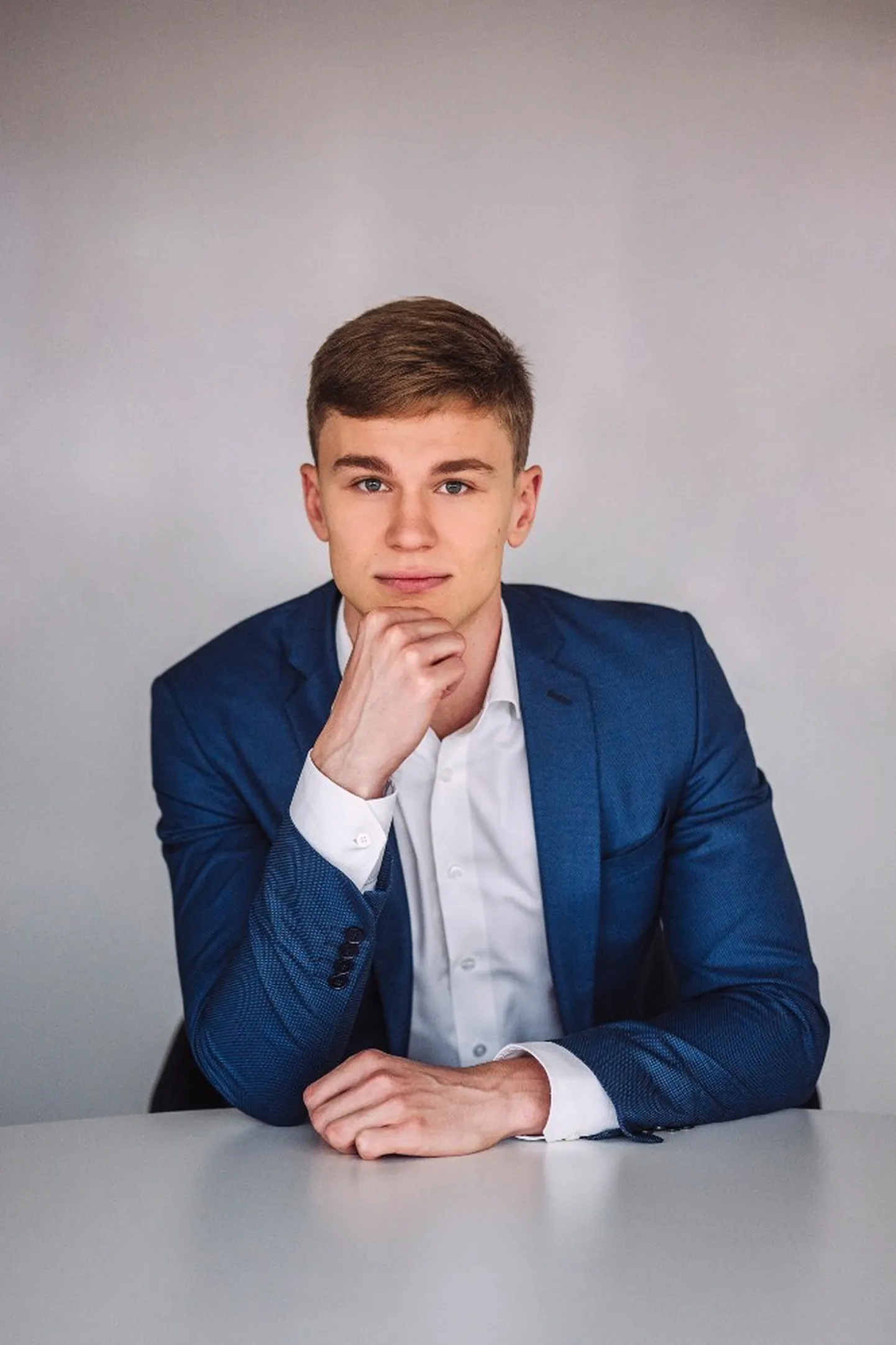 Erik Laur.