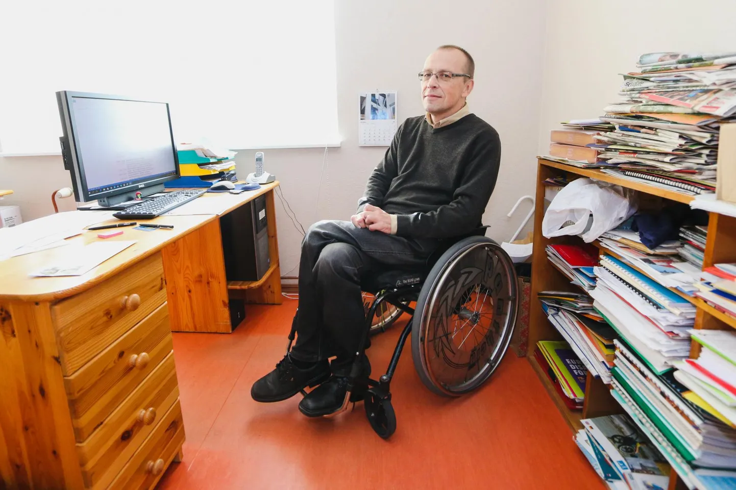 Pärnu linn tunnustab Toomas Mihkelsoni teenetemärgiga.