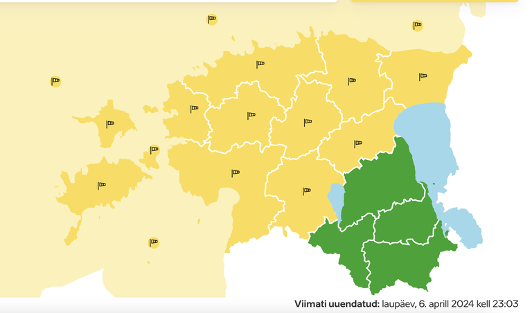 Laupäeval veidi enne südaööd on kollaseks värvunud pea terve Eesti, mis annab märku esimese taseme tormihoiatusest.