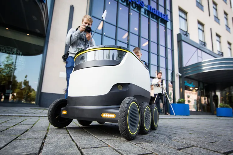 Starship pakiveorobot.