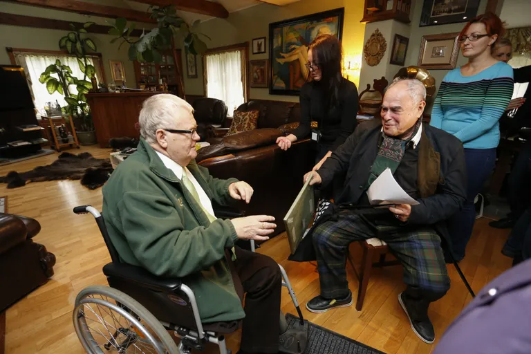 Eri Klas külas Edgar Savisaarel Hundisilma talu lahtiste uste päeval mullu oktoobris. Foto: