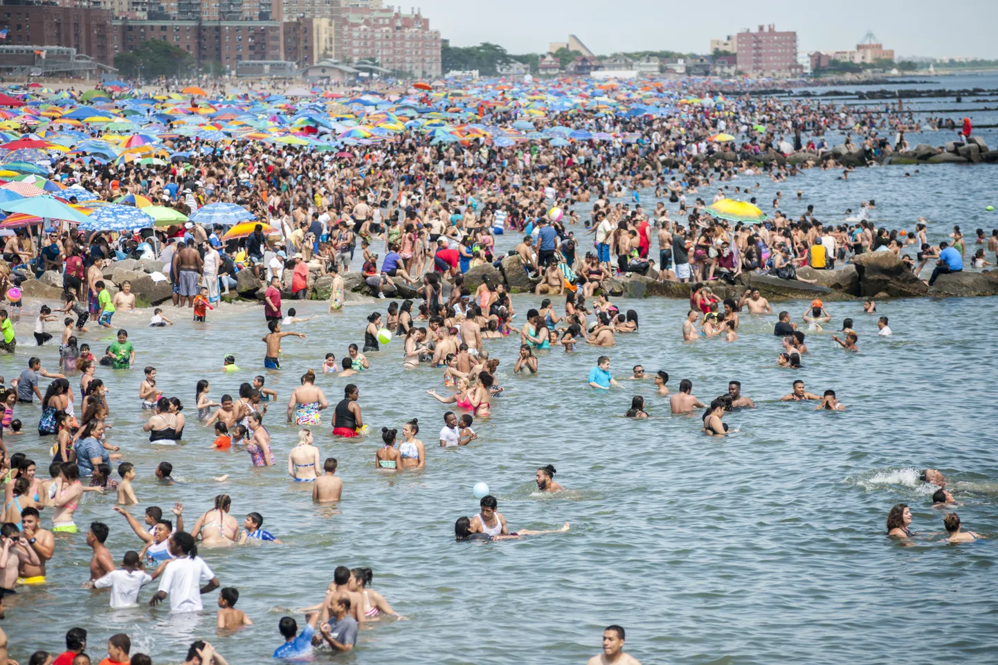 Turistide horde meelitavad kohale just piirkonnad, kus leidub kauneid randu.