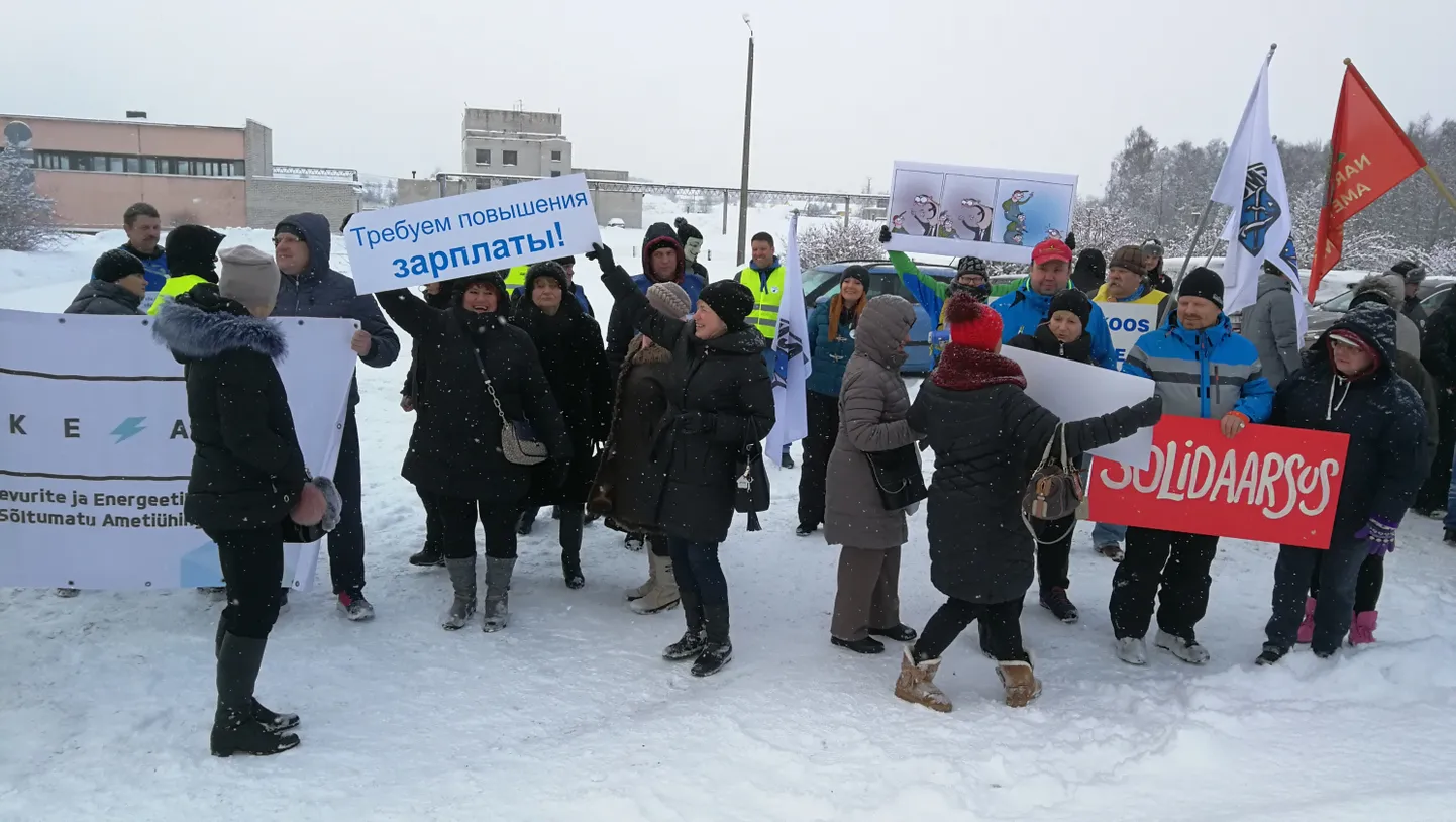 Streikijate toetuspikett Rakvere lihakombinaadi juures.