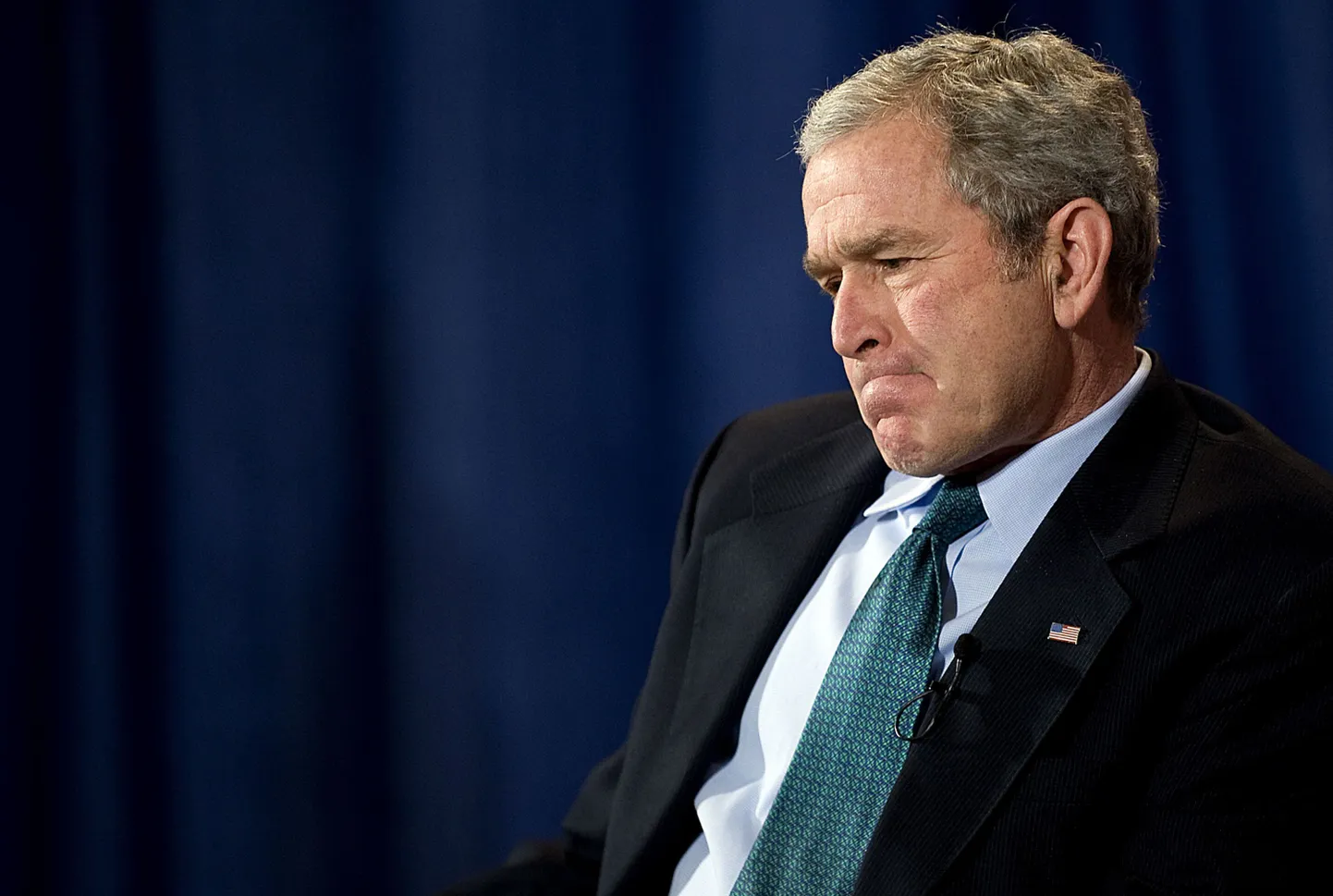 USA president George W. Bush kõnelemas Ameerika Ettevõtlusinstituudi mõttekojas Washingtonis.