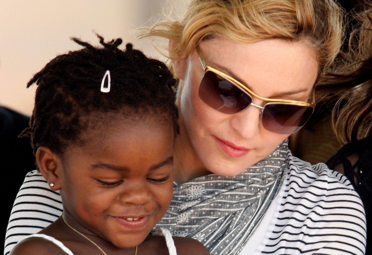 Madonna ja tema tütar Mercy James