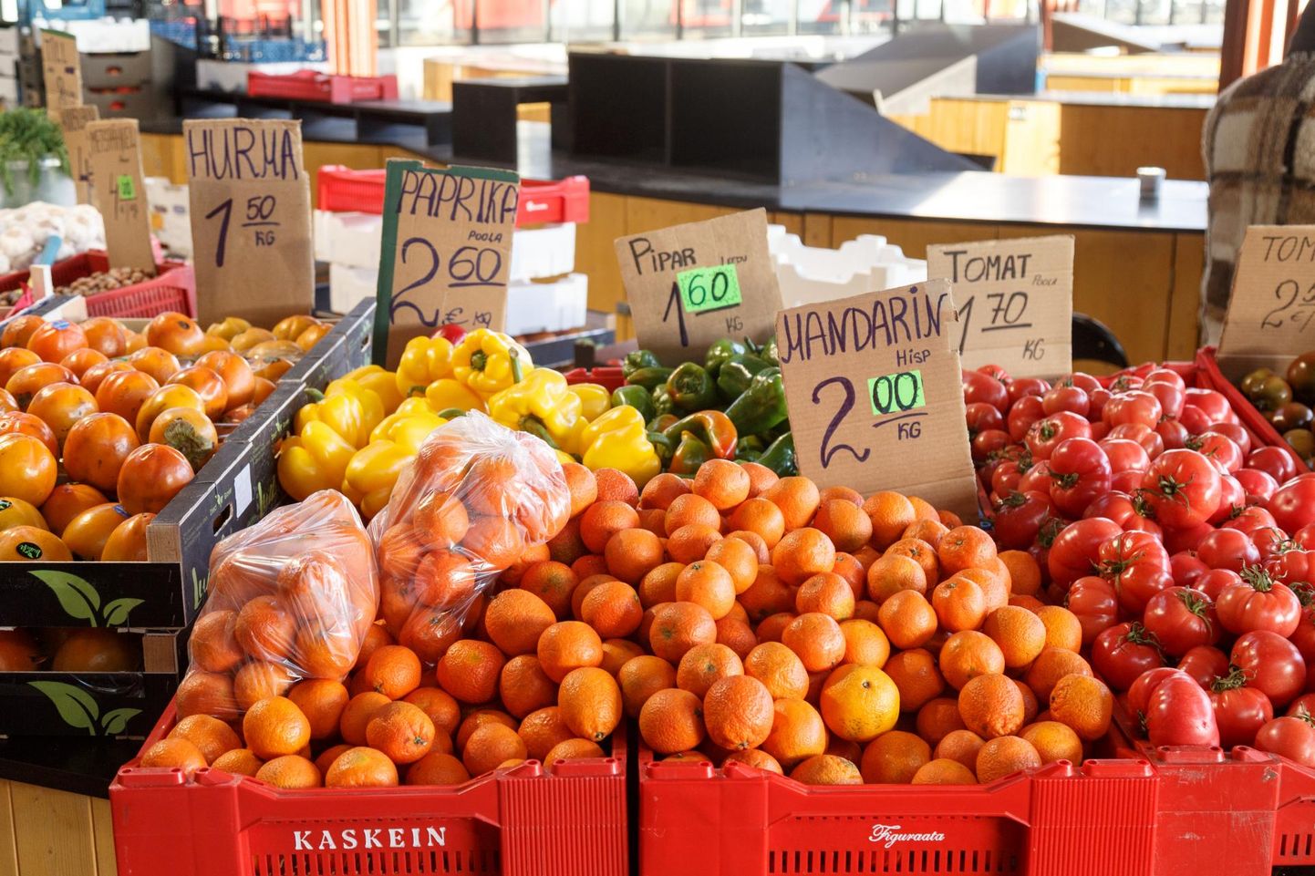Kiirelt kallinevad toiduhinnad tekitavad ülikiire inflatsioongia Ida-Euroopas palju peavalu