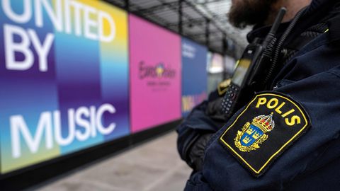 SUHTELÕKS ⟩ Rootsi jõugud võrgutavad politseinikke armastust teeseldes infot lekitama