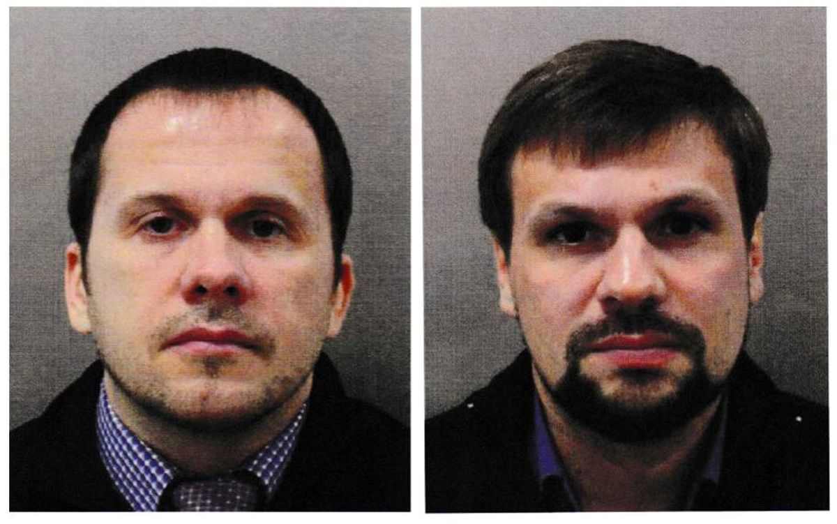 Uzbrukumā ar "Novičok" aizdomās turētie Aleksandrs Petrovs un Ruslans Boširovs
