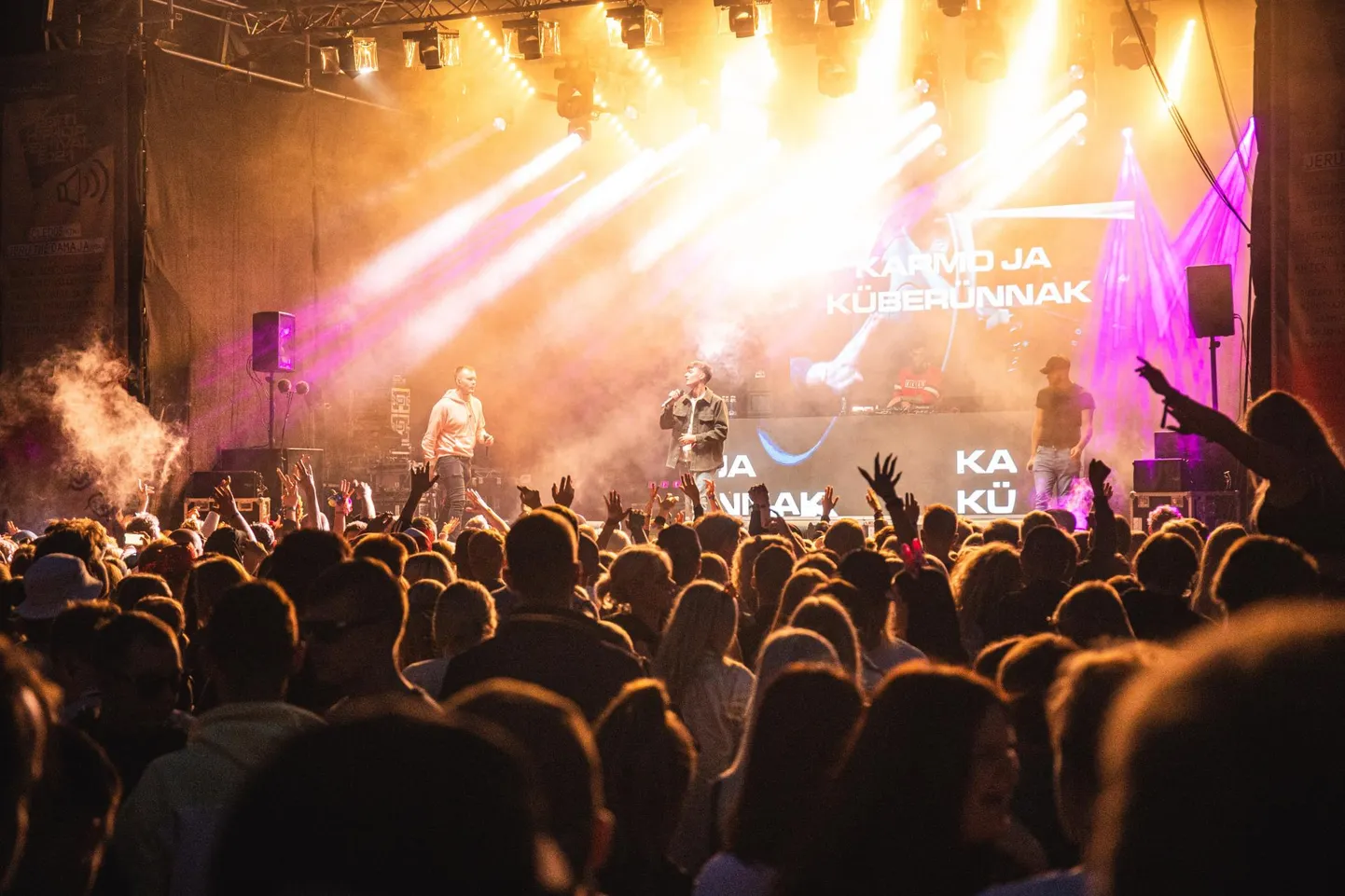 Elvas peetav hiphopifestival on meelt mööda just nooremapoolsele publikule, kes aga alati ei taha seadusest kinni pidada.