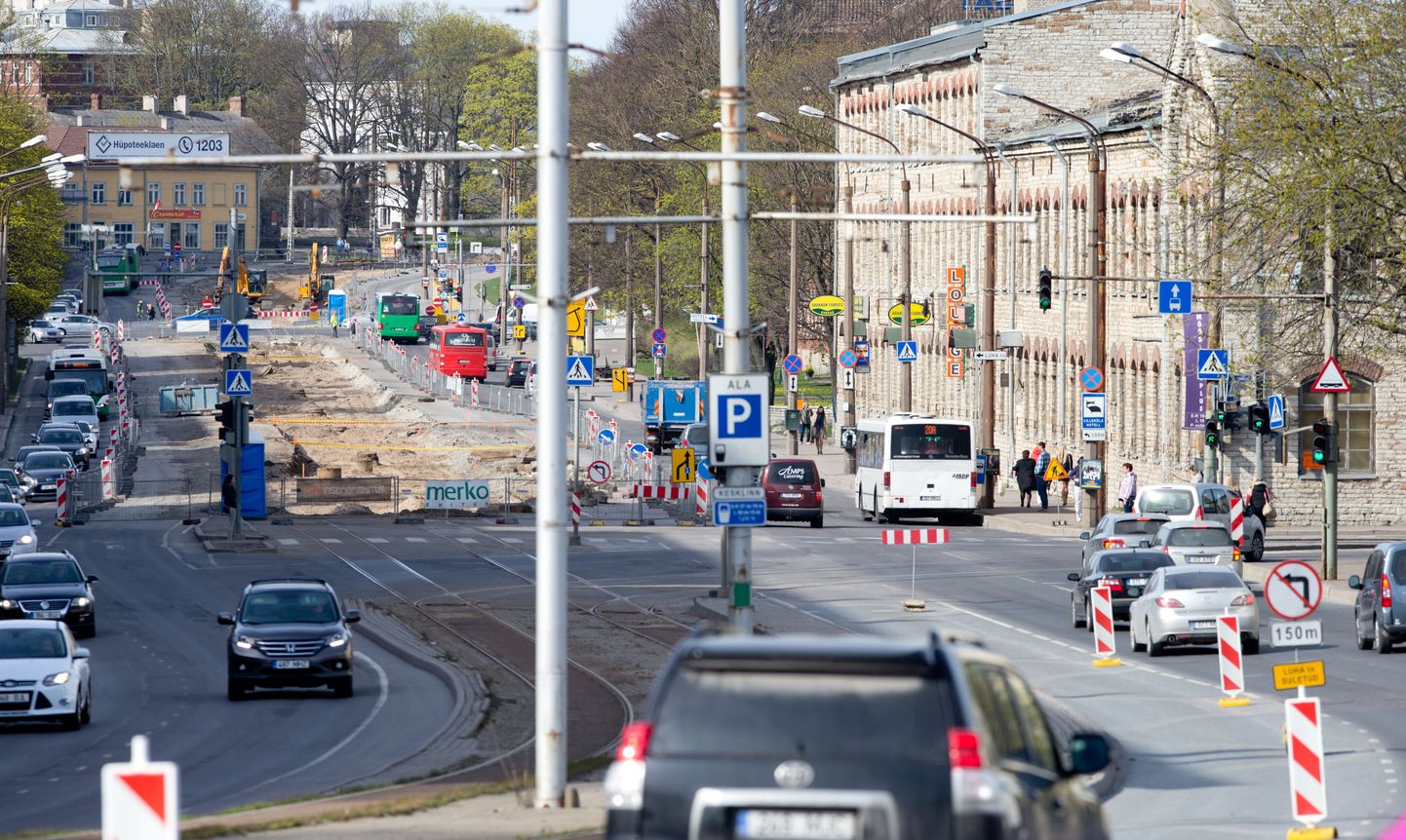 Pärnu maantee trammitee remont.
