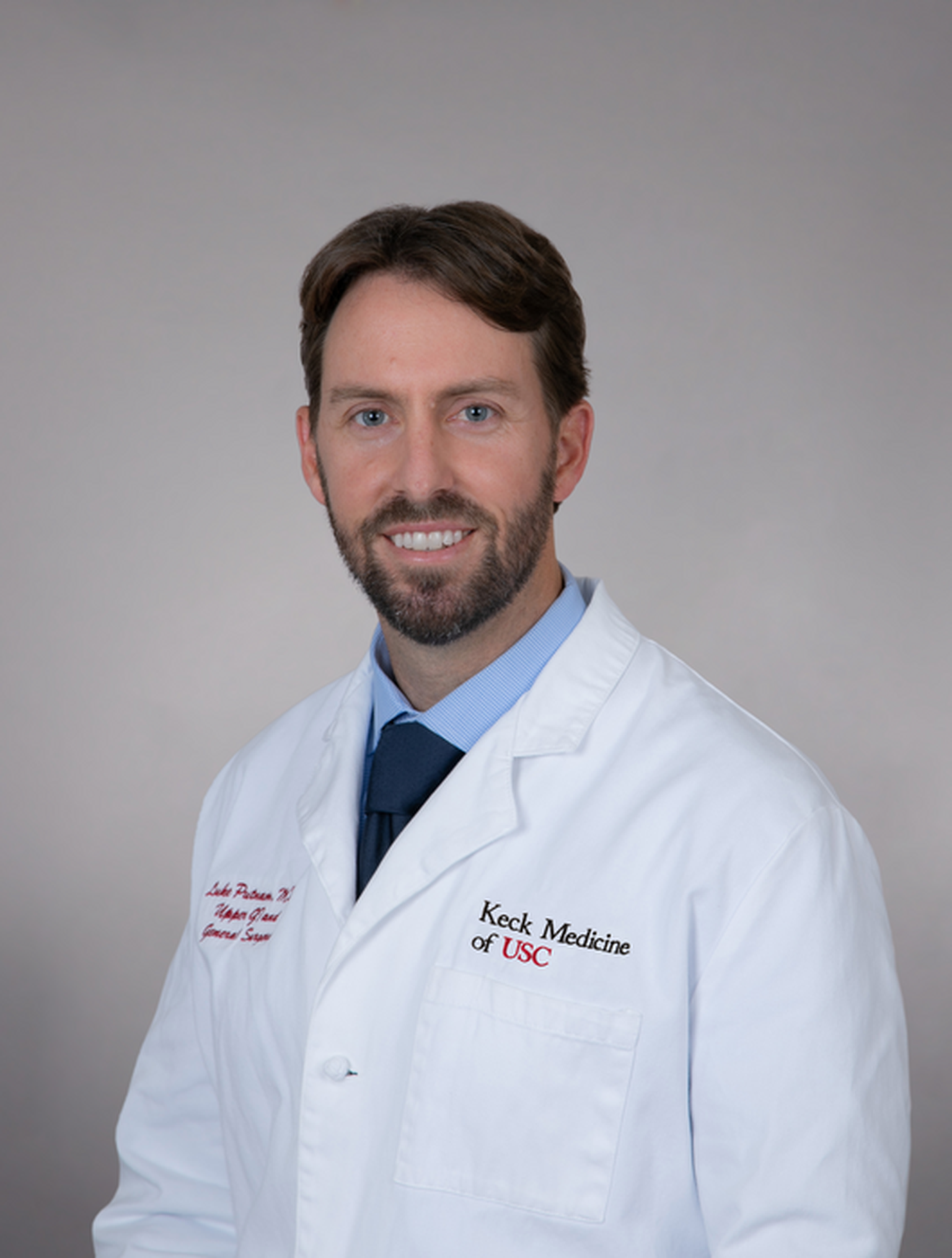 Luke Putnam on kliinilise uuringu juht ja USC Keck Medicine'i seedetrakti kirurg.