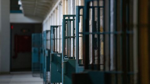 Latvijas pilsonim par spiegošanu Krievijas labā piespriež sešus gadus cietumā