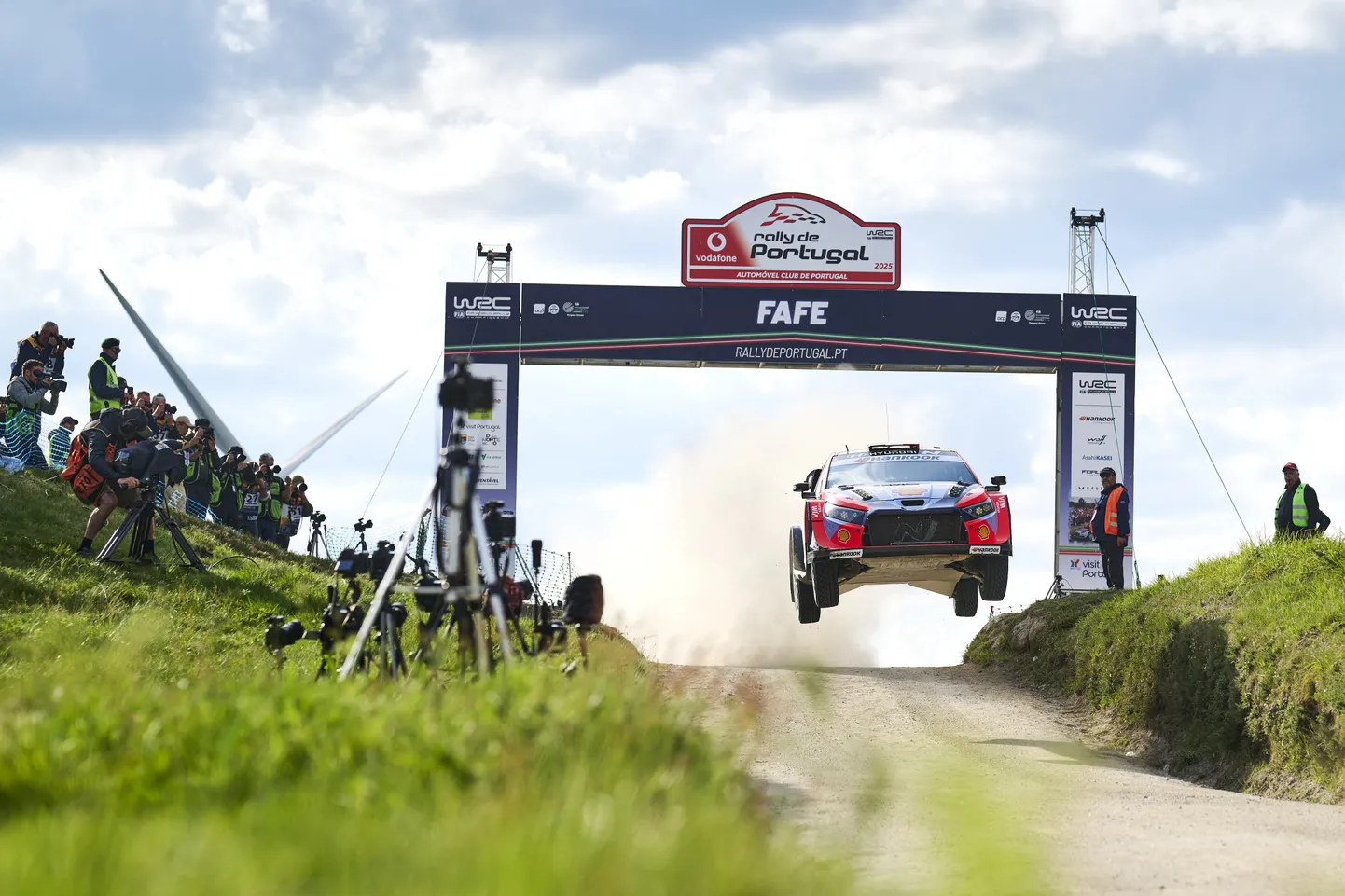 Adrien Fourmaux pühapäeval Portugali rallil.