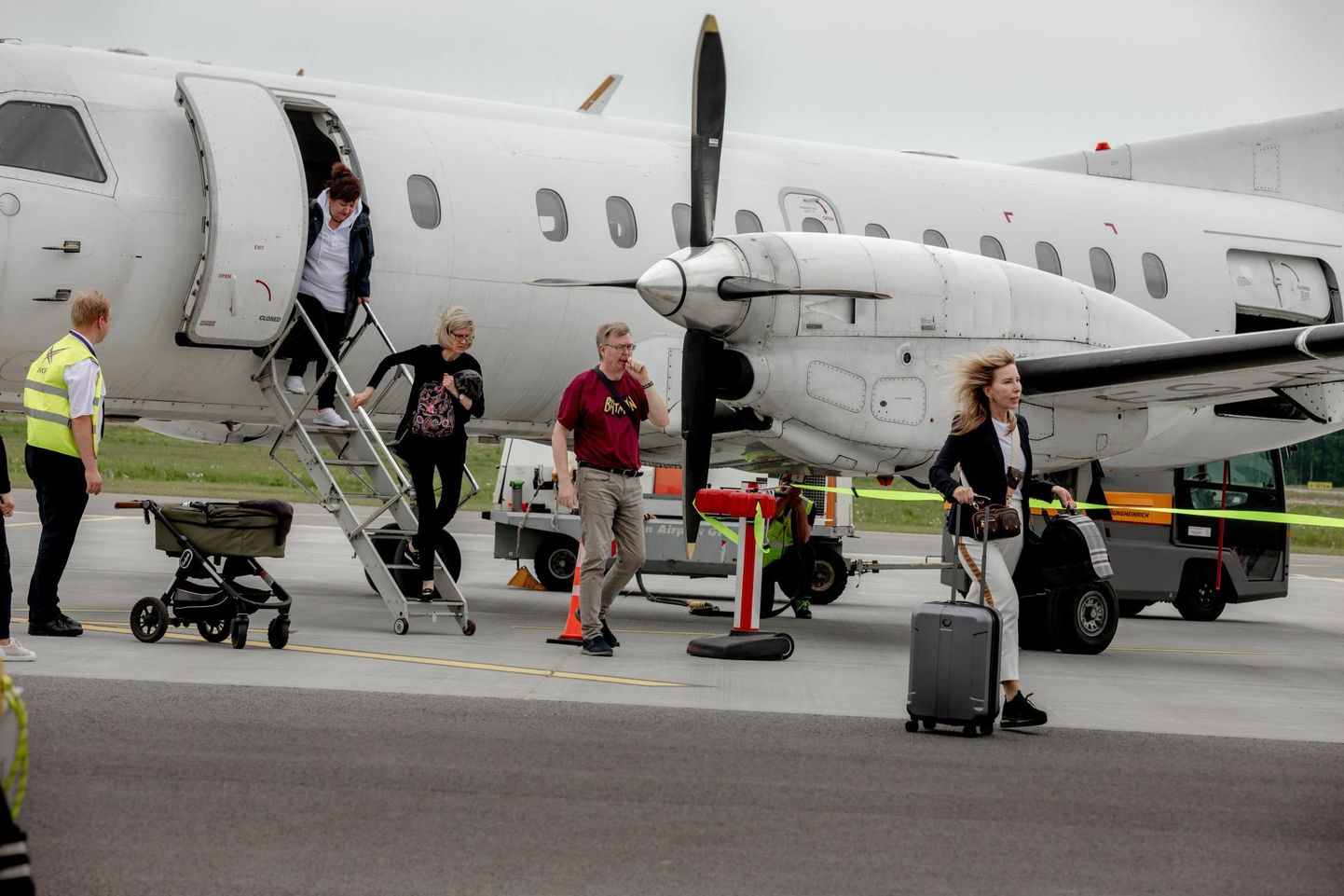Lennud Pärnu ja Helsingi vahel toimuvad kahel päeval nädalas, neljapäeviti ja pühapäeviti, ajavahemikus 25. maist 13. augustini.