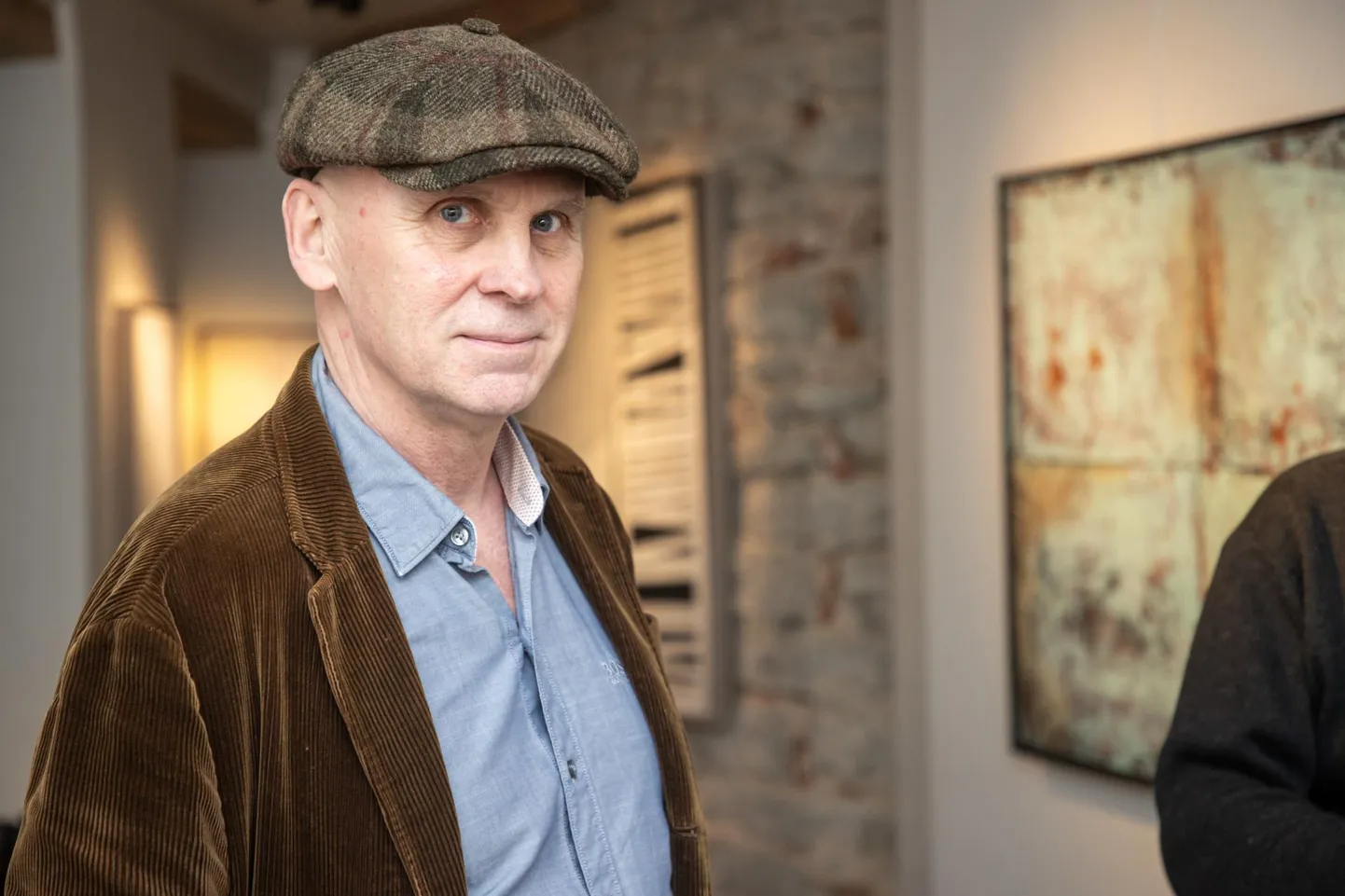 Manfred Vainokivi isikunäituse avamisel Tallinnas.