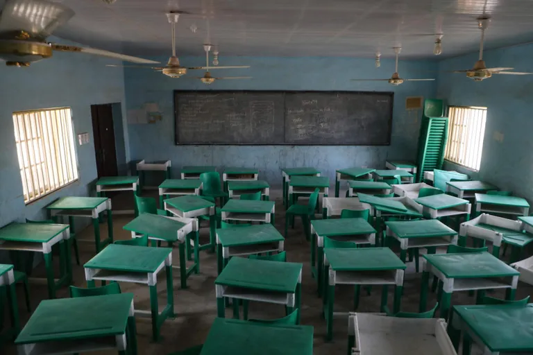Hüljatud klassiruum Zamfara osariigi Jangebe külas asuvas koolis päev pärast veebruaris korraldatud inimröövi.