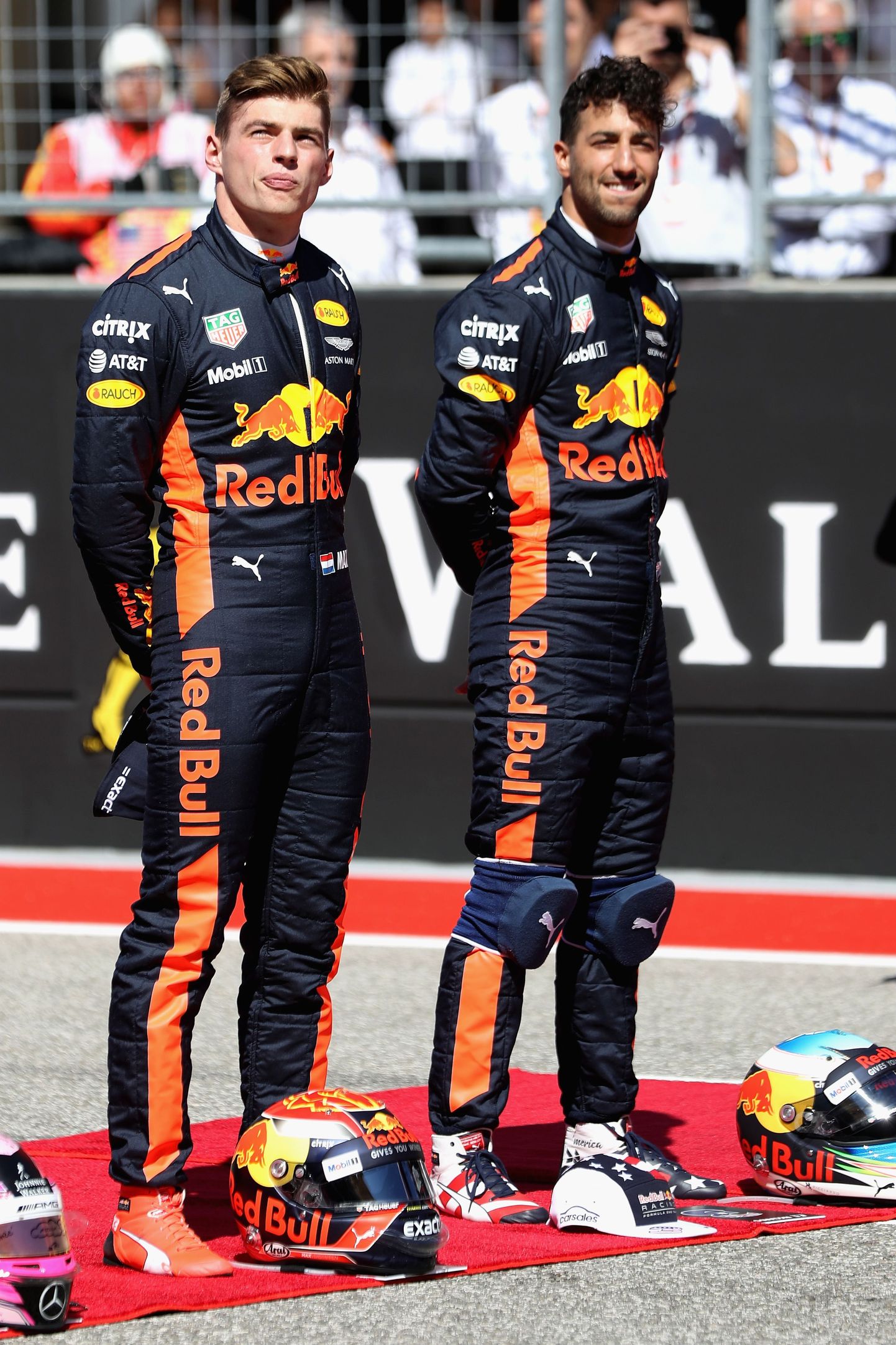 Red Bulli vormelipiloodid Max Verstappen (vasakul) ja Daniel Ricciardo.