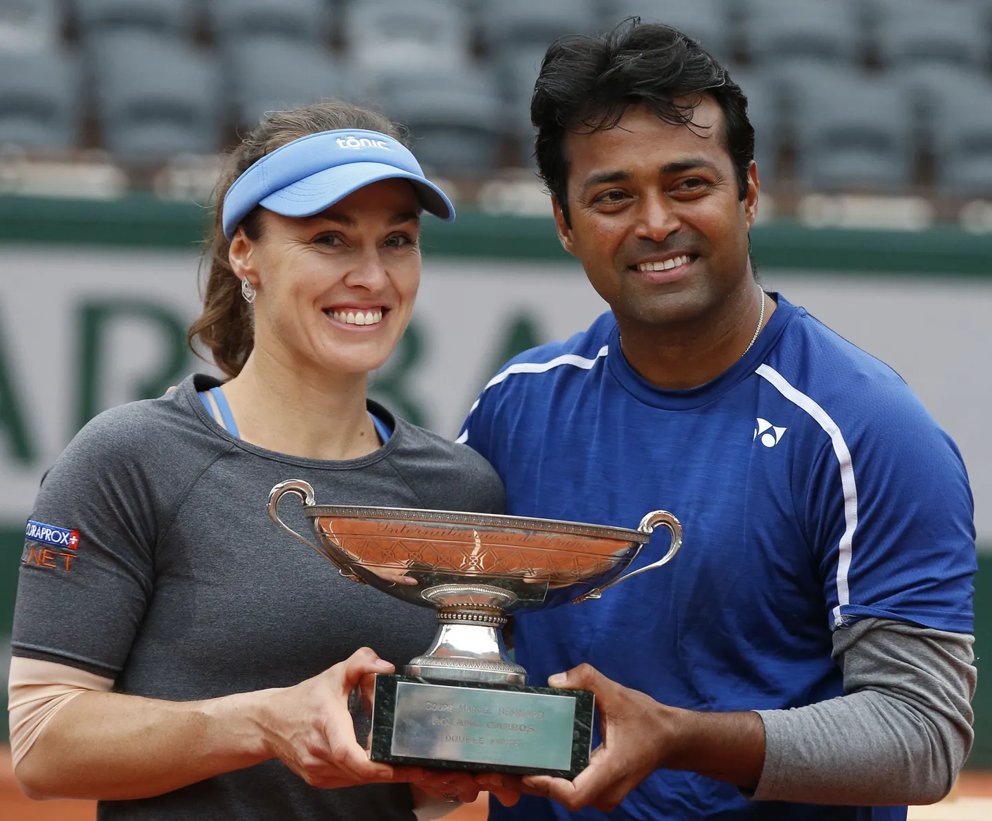 Martina Hingis ja Leander Paes võitsid segapaarismängus Prantsusmaa lahtised.