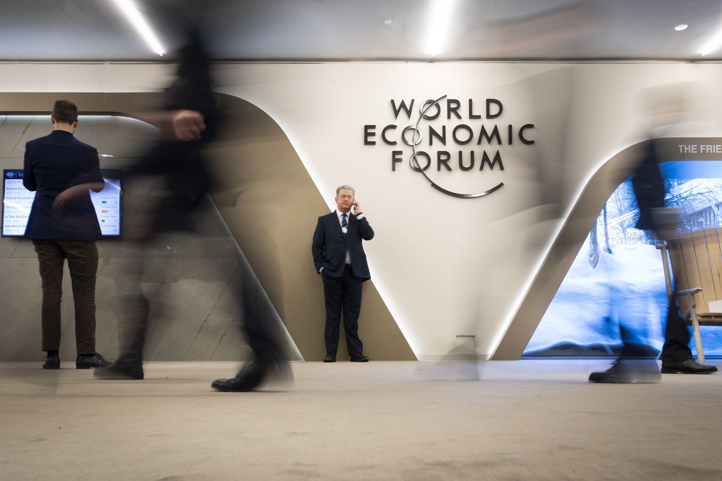 Maailma majandusfoorum Davosis kolib järgmiseks aastaks Singapuri.