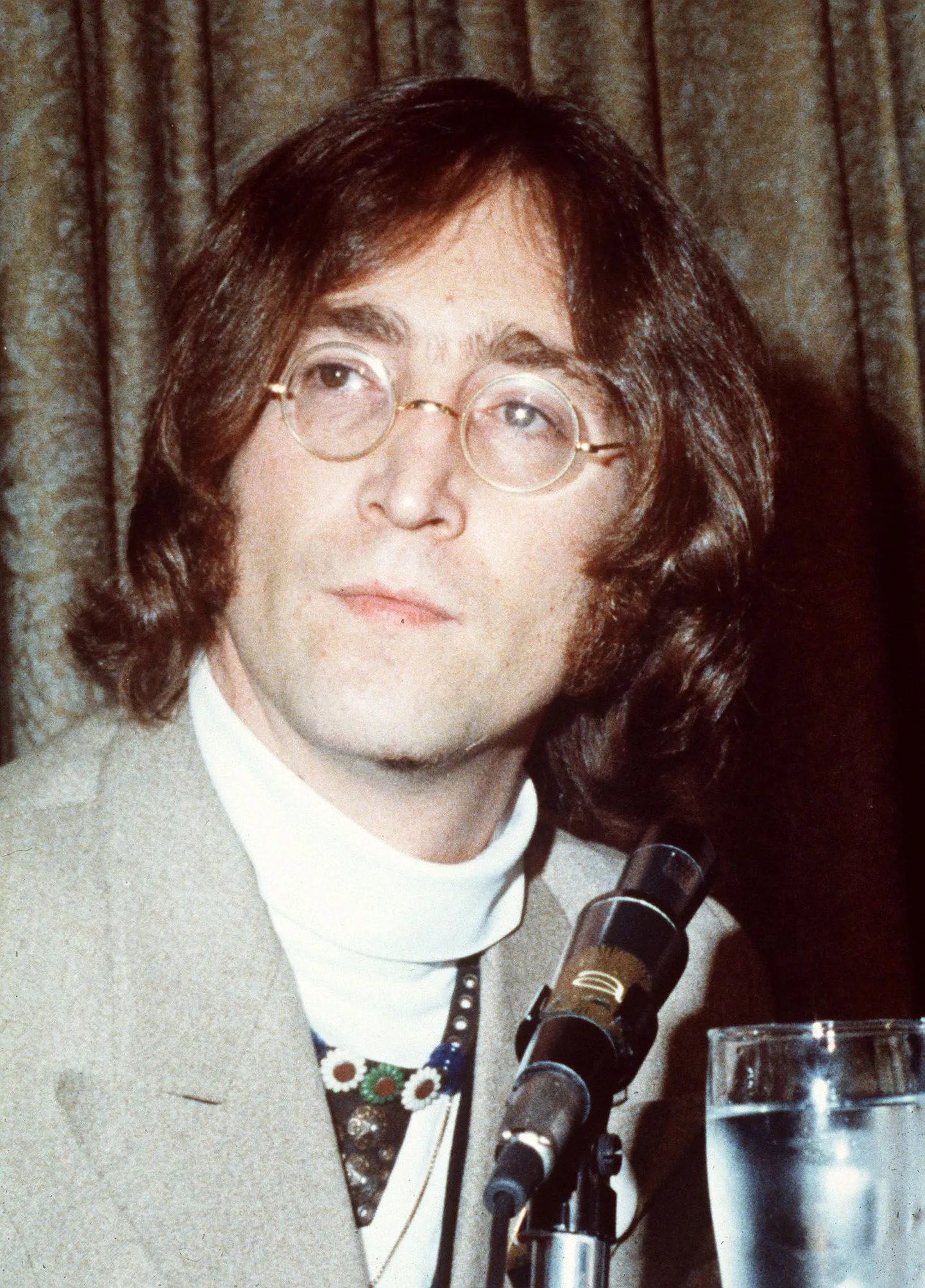 Джон Леннон.