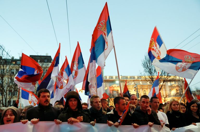 Putini tulihingelised toetajad Belgradi tänaval.