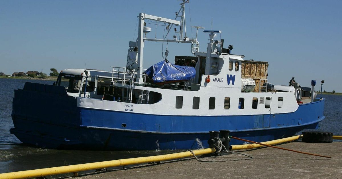 Один из членов экипажа давшего крен парома Amalie доставлен в больницу