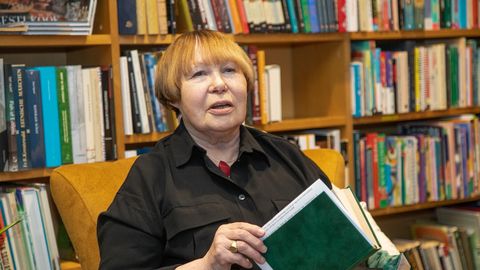 Raamatukogus uuritakse Viivi Luige loomingut