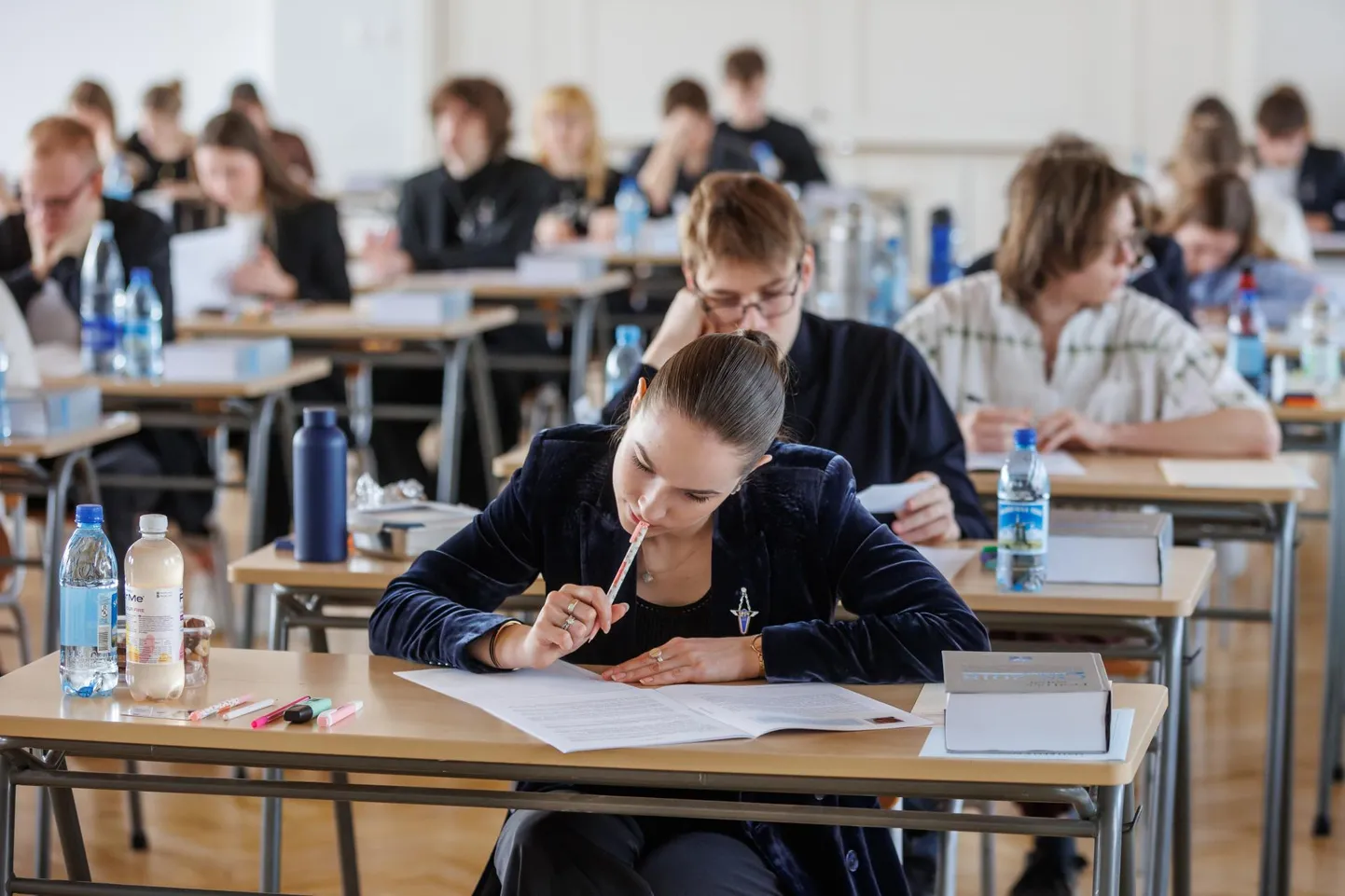 Tallinna prantsuse lütseumi eesti keele riigieksam toimus kooli aulas.