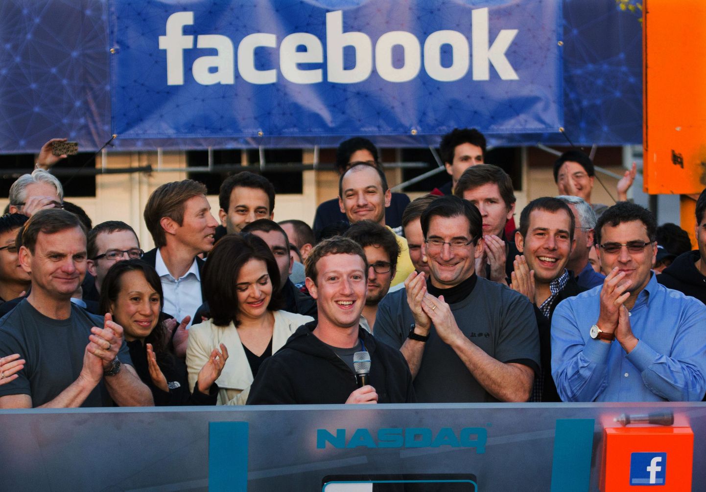 Uuringufirmade sõnul kaotab Facebook kasutajaid.