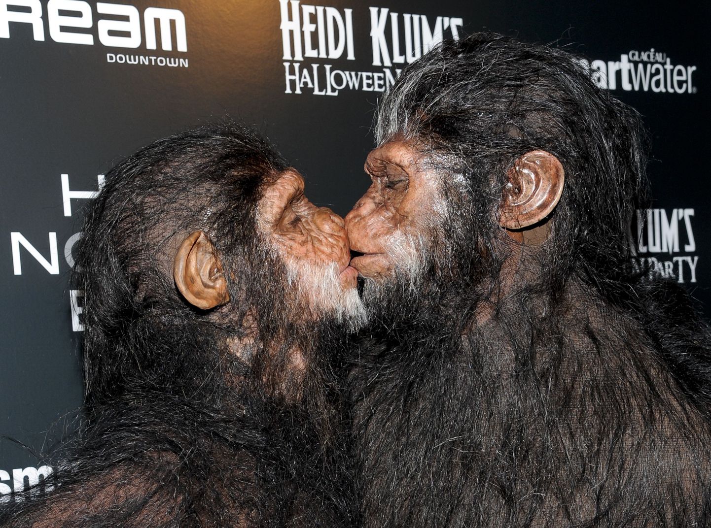 Heidi Klum ja ta abikaasa Seal ahvikostüümis