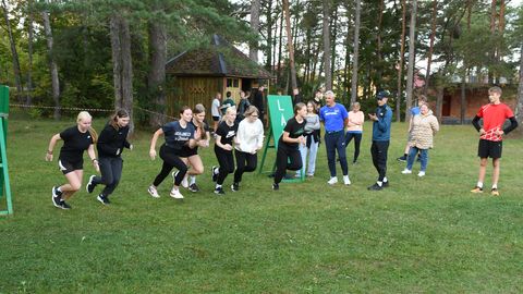 Vald võttis Leisi õpilastelt võimaluse õppereisidele ja võistlustele sõita