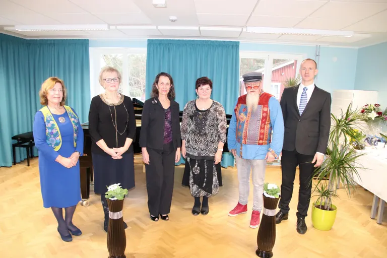 Häädemeeste muusikakoolis toimus pärast ligemale aasta kestnud remonti avaaktus.