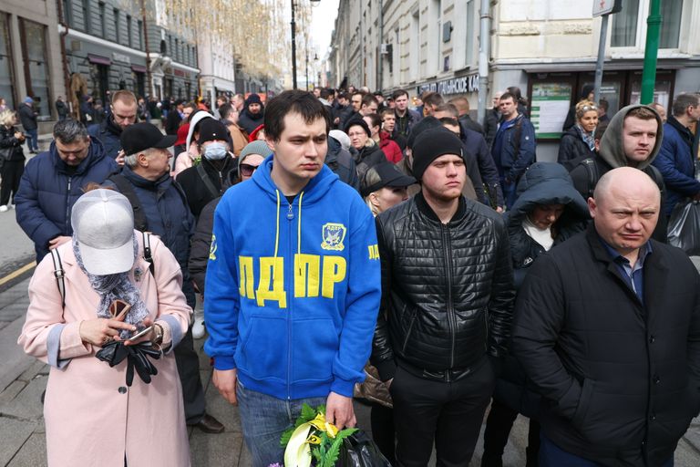 Тысячи людей пришли проститься с Владимиром Жириновским