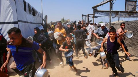 Pārtikas trūkumu Gazas joslā izraisa "Hamās", ziņo Izraēla